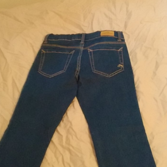 2 shirts 2 pairs of pants 1 pair of shoes dresses - Picture 8 of 14